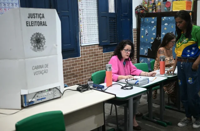 Brazil oo kordhisay saacadaha codbixinta kaddib hakad ku yimid gaadiidka dadweynaha