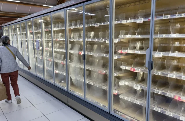 Cyberattack Shuts Down Refrigerators at French Supermarkets