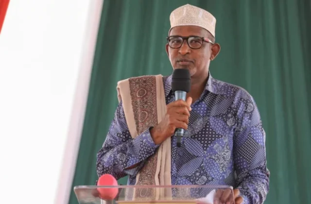 Duale urges calm over Ebola, citing risks to tourism