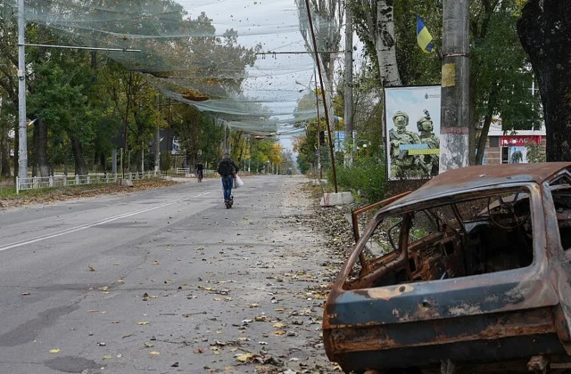 Evacuation Begins in Besieged Ukrainian City of Oleshky During Truce