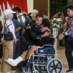Four Indonesian Seamen Return Home After Somali Pirate Ordeal