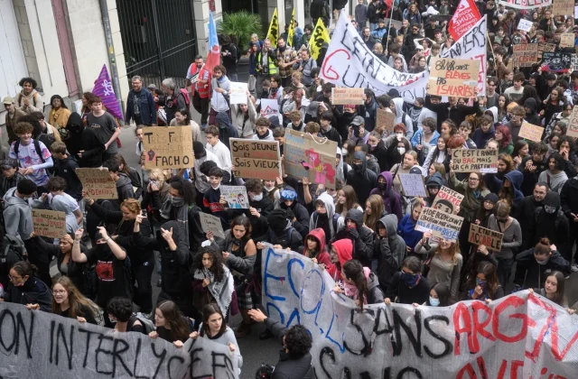 French students plan more protests as UN voices concern