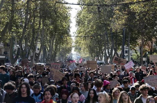 French students stage protests, prompting closures at schools