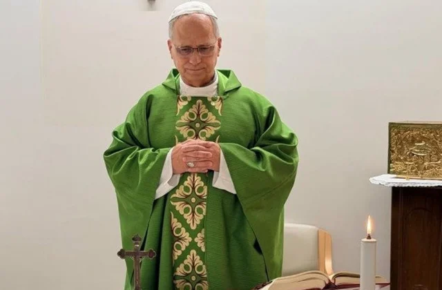 Pope Speaks by Phone With Putin While Recovering in Hospital