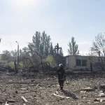 Russian Bomb Kills 33 on Street in Eastern Ukraine Stronghold