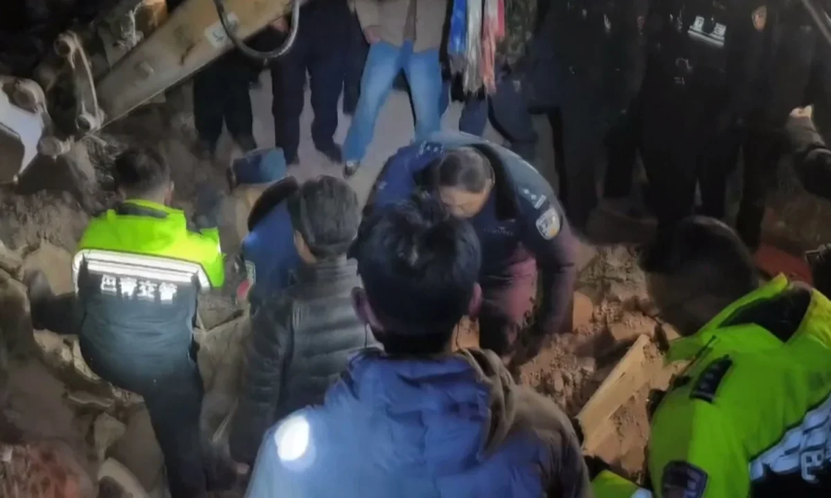 
        
        16 dead, dozens injured in Tibet earthquake
    