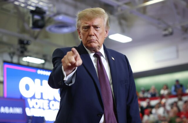 Trump Resumes Rallies as U.S. Midterm Elections Enter Turbulent Final Stretch