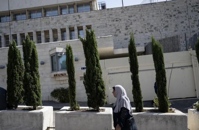 UK Downgrades Jerusalem Consulate and Reduces Staff